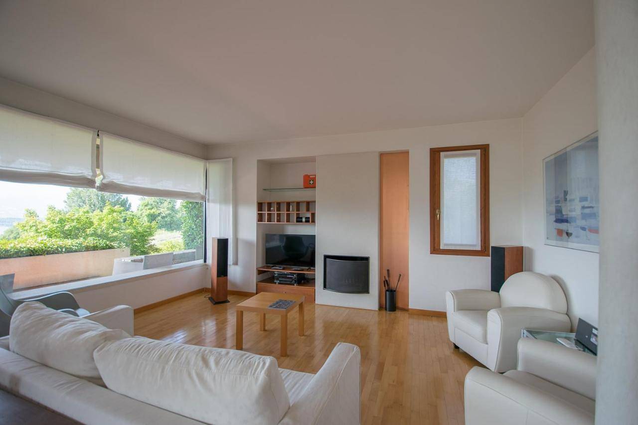 Villa with Private Pool in Manerba del Garda, Prealpi Gardesane