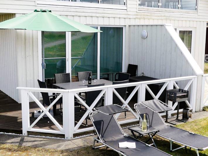 Ferienhaus mit Meerblick für 4 Personen, mit Terrasse und Sauna an der Kieler Bucht