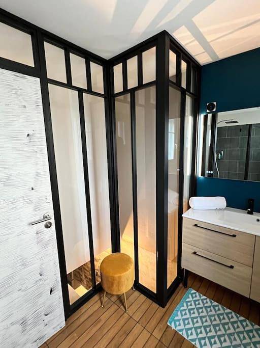 Location de vacances pour 2 personnes, avec jardin dans Saint-Berthevin - 3