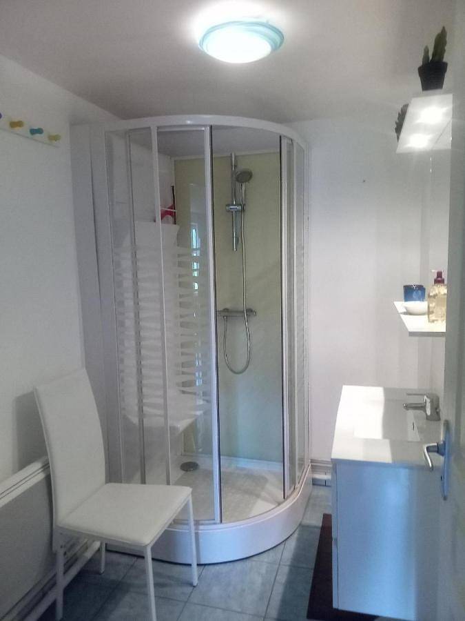 Double Room in Montrol-Sénard, Région de Bellac