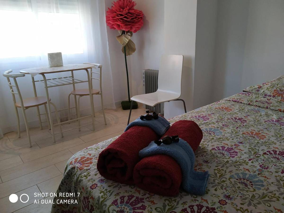 Apartamento entero, Apartment on Carrer del Dr. Lluch in Valencia, Costa de Valencia