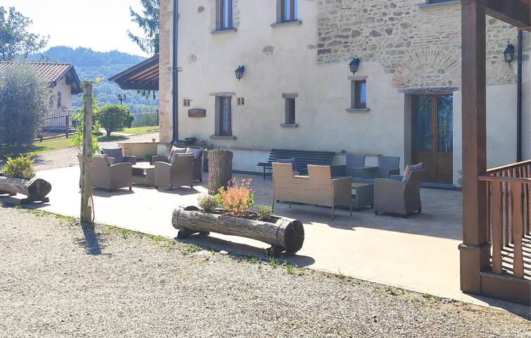 Ferienwohnung für 6 Personen, mit Pool und Terrasse sowie Garten - 1