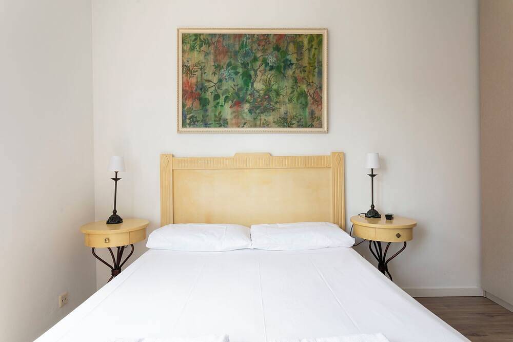 Entire apartment, Cozy Apartment near Fira Gran Via with Ac in Hospitalet de Llobregat, l'Hospitalet de Llobregat