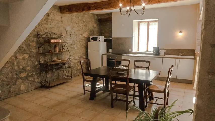Location de vacances pour 6 personnes, avec piscine et jardin à Montbrun-des-Corbières - 3