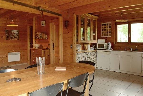 Gîte für 6 Personen mit Balkon in Fourcatier-et-Maison-Neuve, Regionaler Naturpark Hochjura