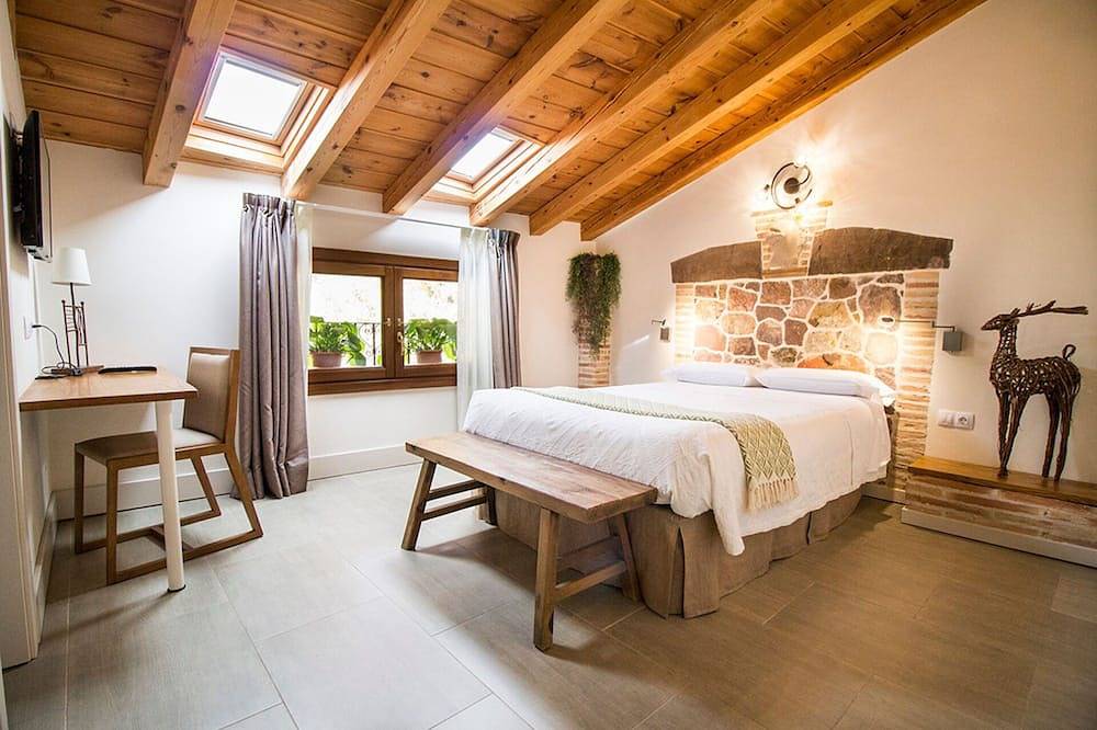 Ganze Wohnung, Penthouse \"El Patio de la Morera Ii\". in El Rasillo de Cameros, Sierra de Moncalvillo
