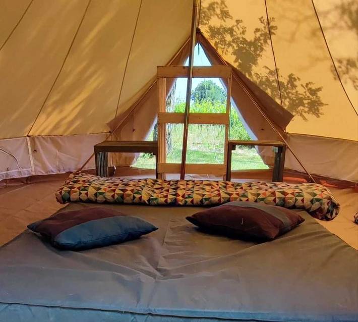 Tente pour 4 personnes en Ardèche - 2