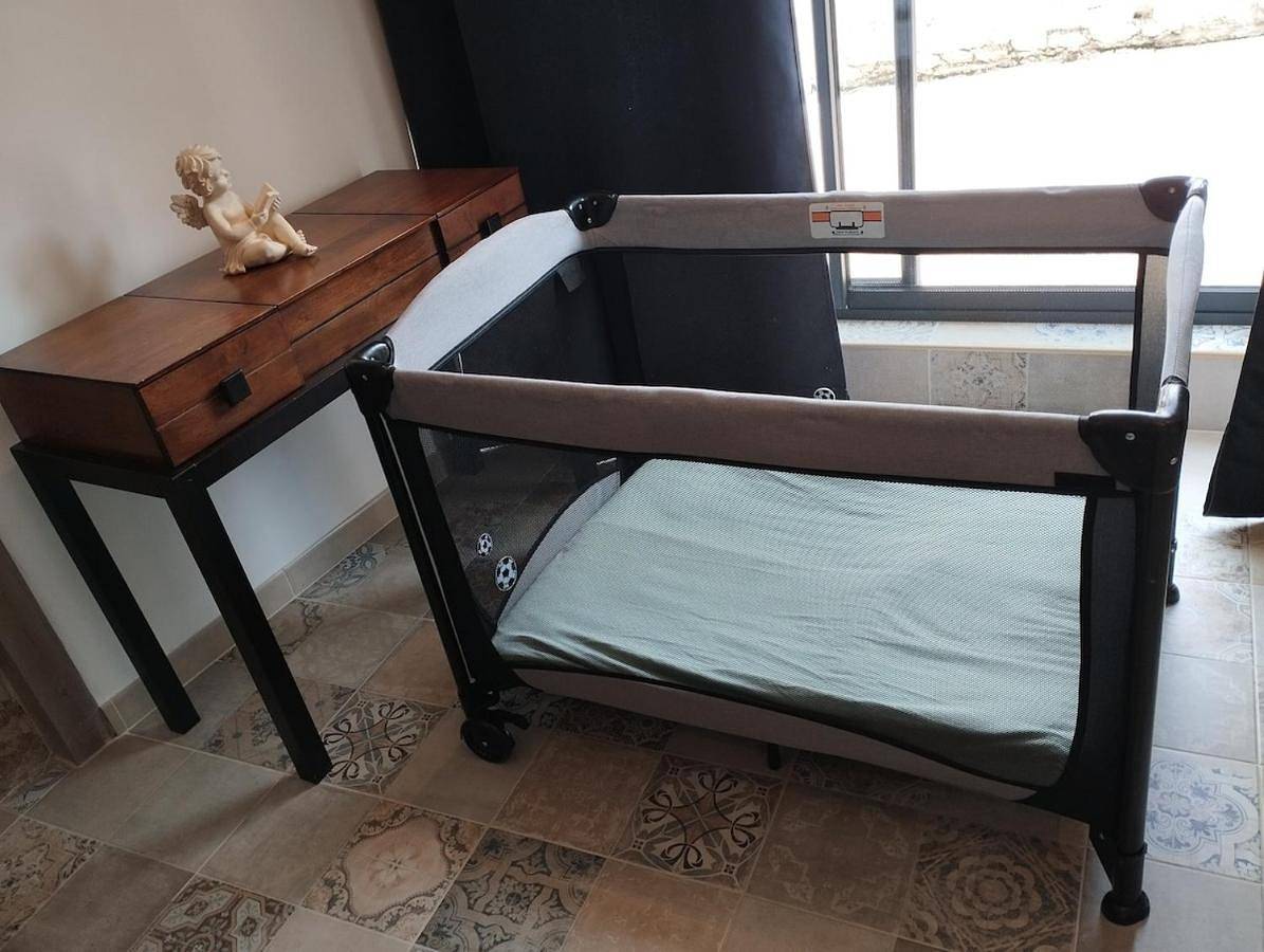 Appartement entier, Two-Bedroom Apartment in Maincy, Seine-et-Marne