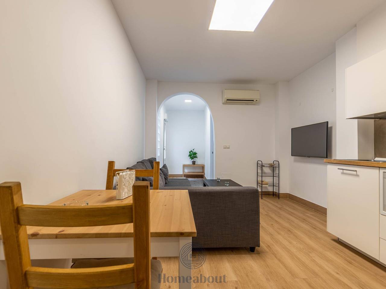 Apartamento vacacional entero, La Merced Apartment I (1Br 1Bt) in Málaga Centro, Málaga