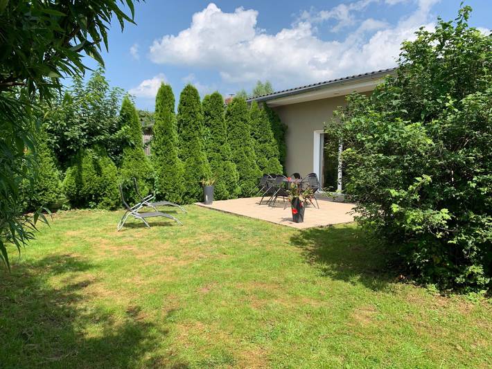 Ferienhaus für 8 Personen, mit Terrasse und Garten