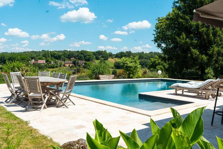 Location de vacances pour 7 personnes, avec jardin ainsi que piscine et vue à Meyrals - 2