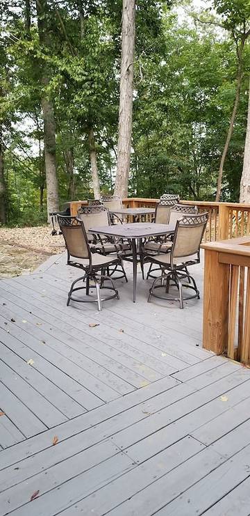 Log Cabin for 18 Guests in Lake Cumberland, Russell County, Picture 1