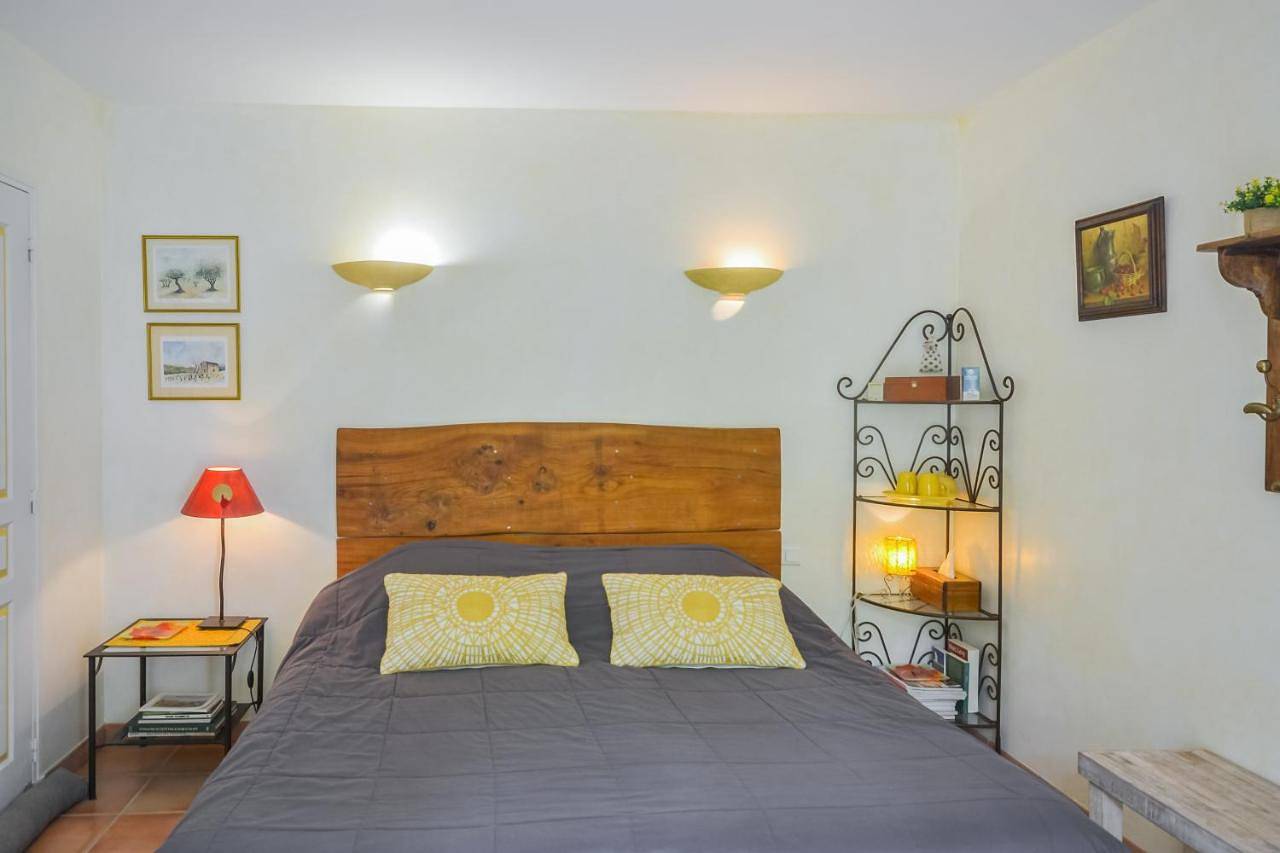 Standard Twin Room with Garden View in Venasque, Parc naturel régional du Mont-Ventoux
