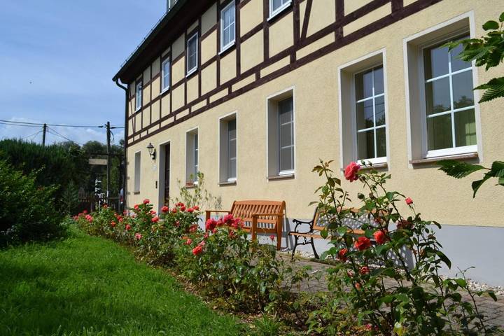 Ferienhaus für 10 Personen, mit Whirlpool und Terrasse sowie Garten und Sauna in Seelitz