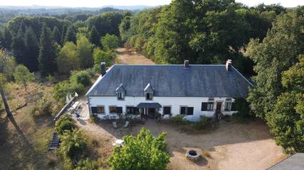 Cottage pour 3 personnes, avec jardin, animaux acceptés dans Lac des Settons