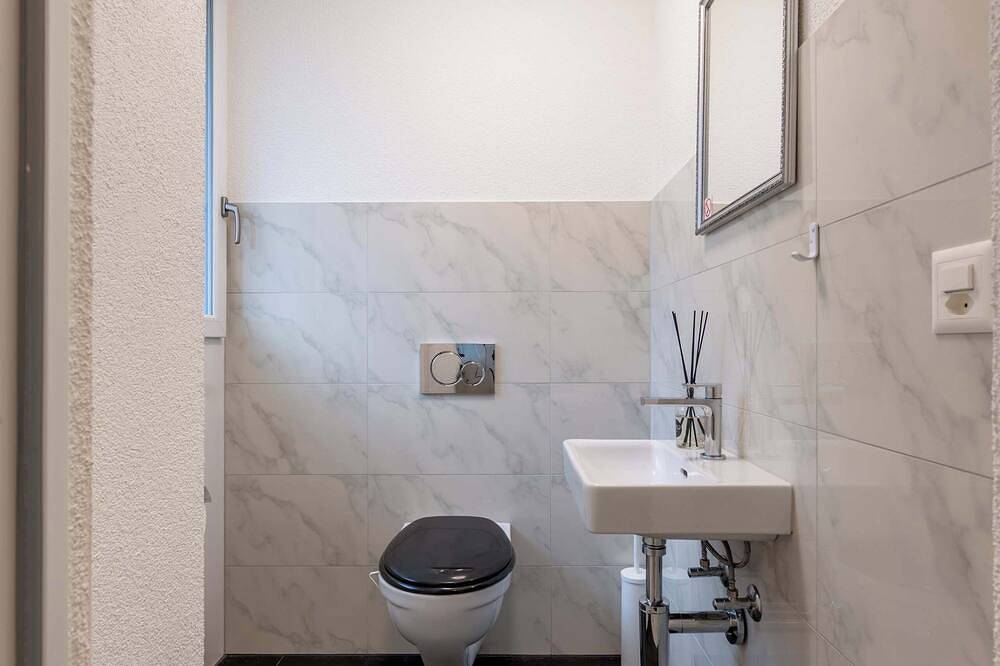 Appartamento intero, Cozy Double Room near Mount Pilatus – Lucerne Stay in Kriens, Lago dei Quattro Cantoni