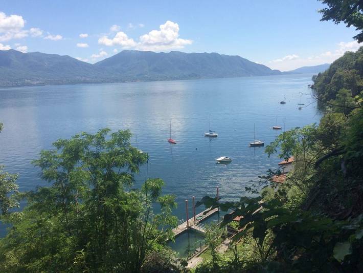 Ferienwohnung für 4 Personen, mit Balkon und Terrasse sowie Seeblick und Ausblick
