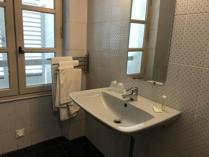 Hôtel pour 2 personnes, avec vue à Saint-Maximin-la-Sainte-Baume - 4