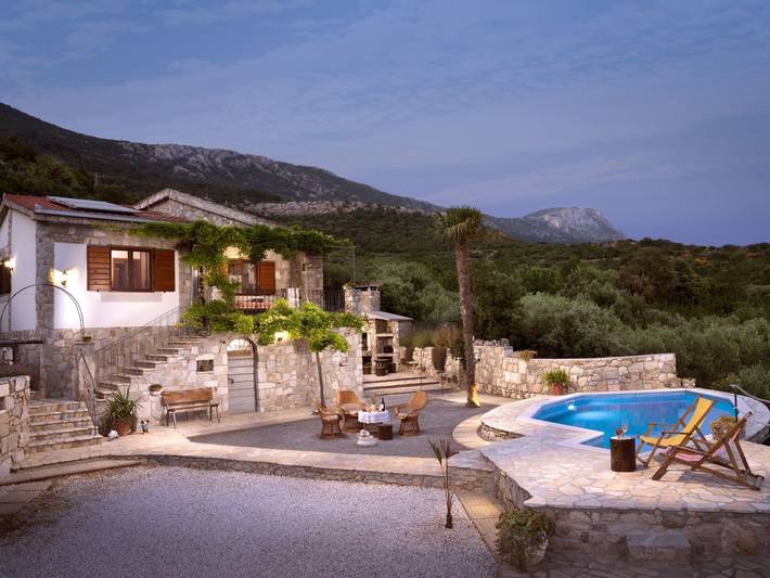 Ferienhaus für 4 Personen, mit Pool und Garten in Kaštela
