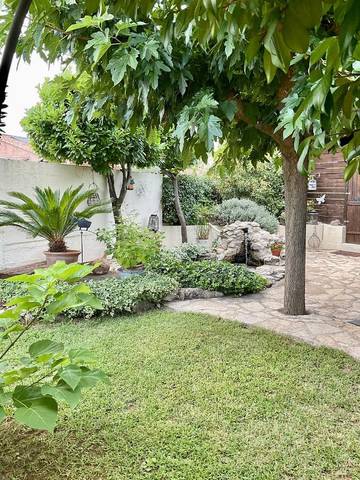 Gîte pour 2 personnes, avec jardin et vue à Aniane