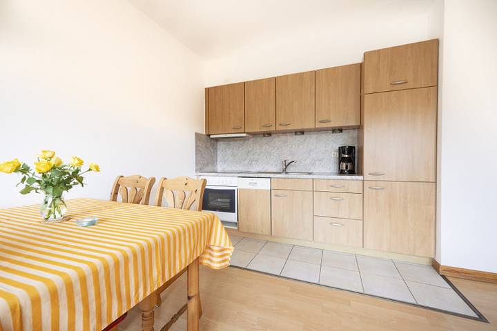 Ferienwohnung für 2 Personen, mit Balkon/Terrasse und Terrasse sowie Garten in Norddorf - 4