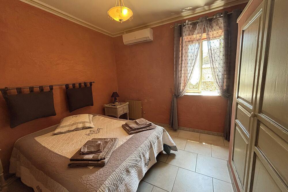 Mas provencal renove avec chambres climatisées et superbe vue sans vis a vis in Belvézet, Région de Nîmes