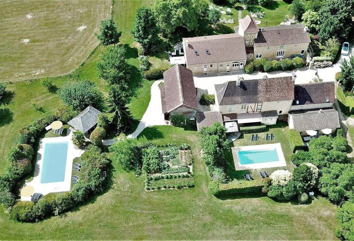 Chambre d’hôte pour 2 personnes, avec Terrasse ainsi que Jardin et Piscine