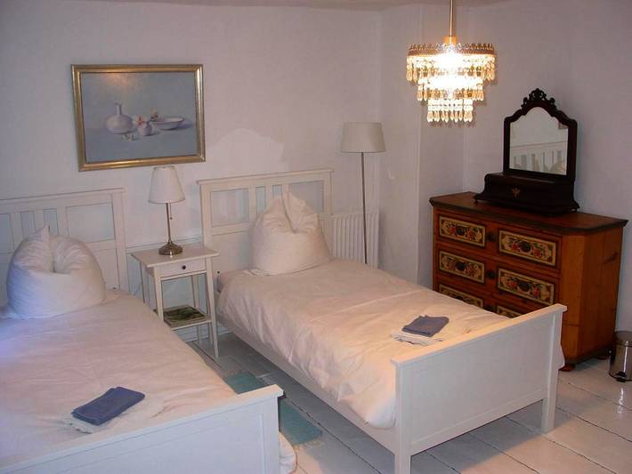 Ferienwohnung für 2 Personen, mit Whirlpool und Terrasse sowie Garten in Bad Karlshafen - 3