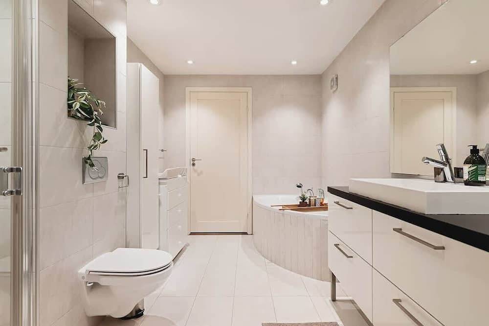 Ganze Wohnung, Brosteinsgater 350m Bryggen and Floybanen in Bergenhus, Bergen