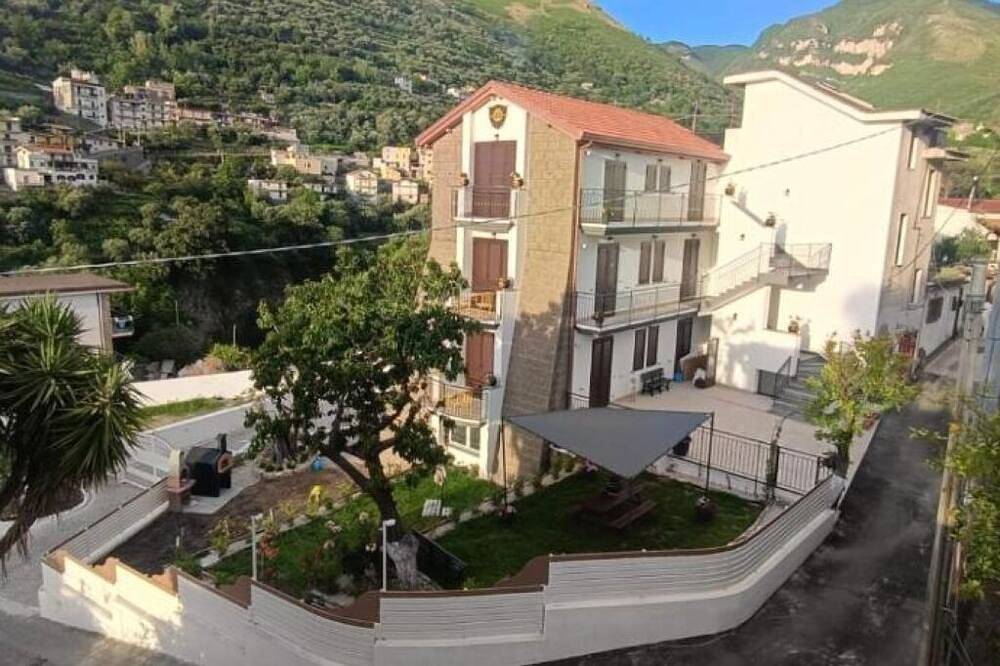 Apartamento entero, Queen studio apartment in Gragnano (Italia), Montes Lattari