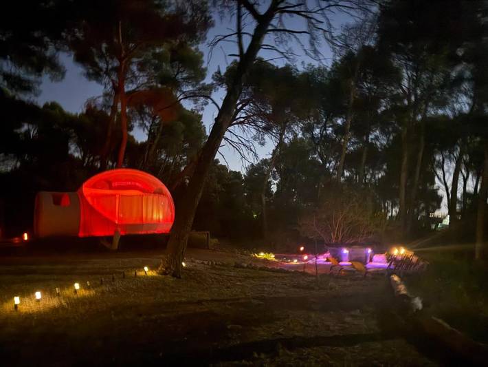 Gîte pour 2 personnes, avec jardin et jacuzzi ainsi que sauna et terrasse à Istres - 3