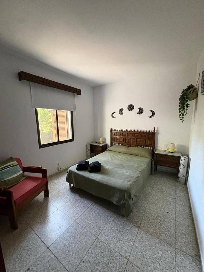 Location de vacances pour 9 personnes, avec vue ainsi que jardin et piscine, animaux acceptés à La Adrada - 4