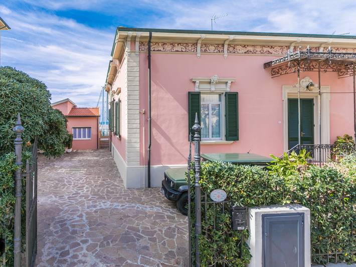 Vakantiehuis voor 4 personen, met terras en tuin, met huisdier in San Vincenzo