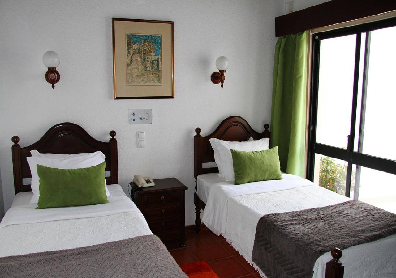 Hotel Oceano in Praia das Maçãs, Colares