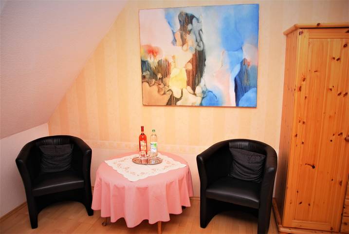 Appartement entier, Appartement "Renate" avec terrasses partagées, jardin partagé et Wi-Fi in Oberasbach, Arrondissement de Fürth