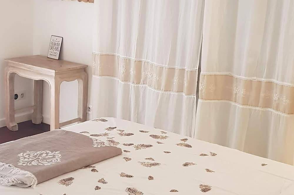 Villa con piscina e jacuzzi vista mare a 5 minuti dalla spiaggia in Pietrosella, Ajaccio e dintorni