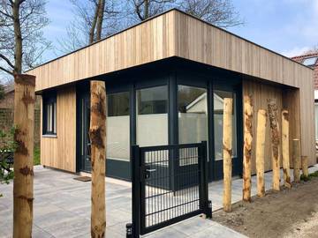 Ferienhaus für 4 Personen, mit Terrasse und Balkon/Terrasse in Zoutelande