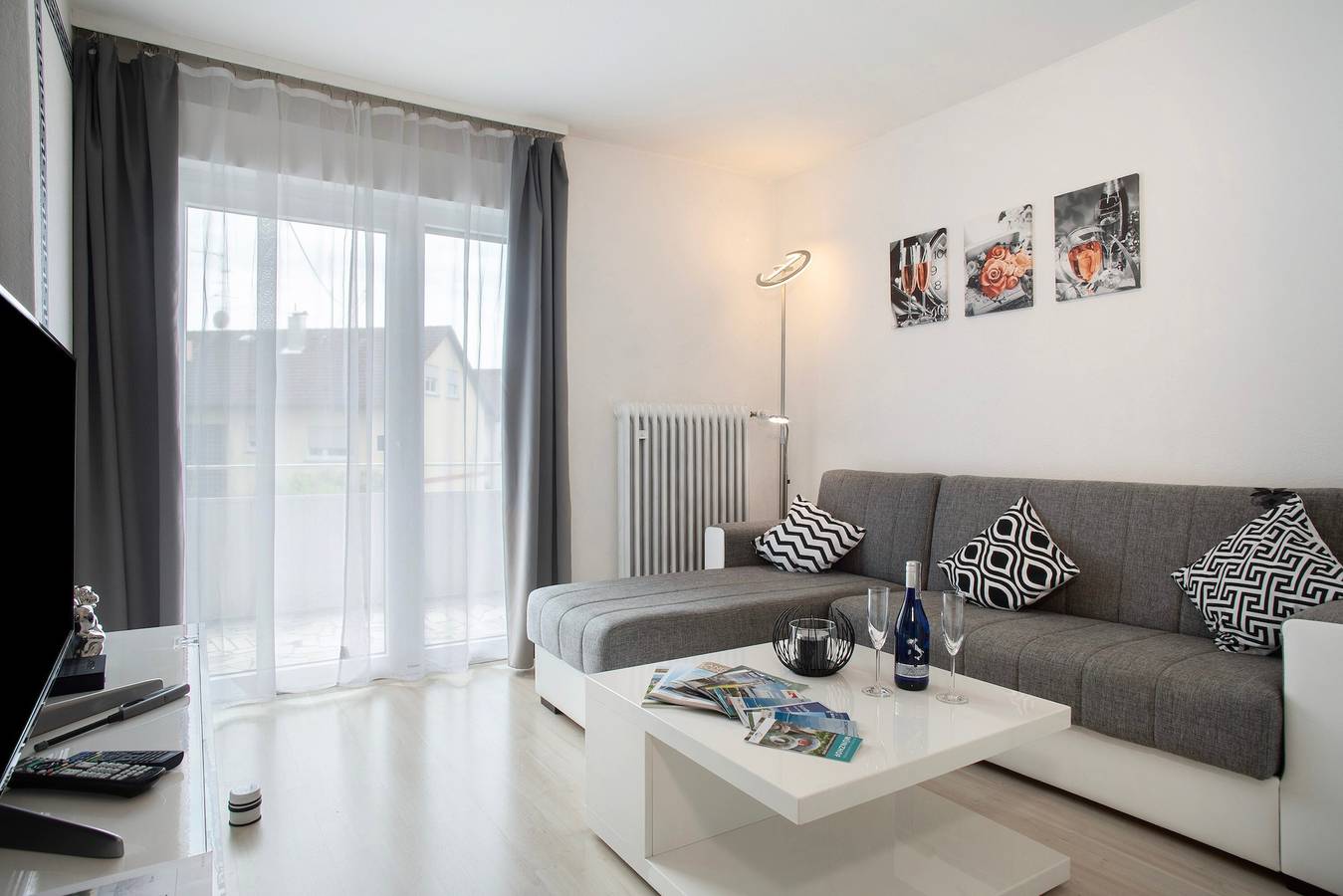 Ganze Wohnung, Ferienwohnung '2' mit Balkon und Wi-Fi in Langenargen, Region Bodensee-Oberschwaben