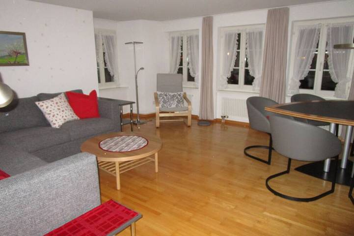 Ganze Wohnung, Ferienwohnung am Landsgemeindeplatz in Appenzell, Zürich Voralpen