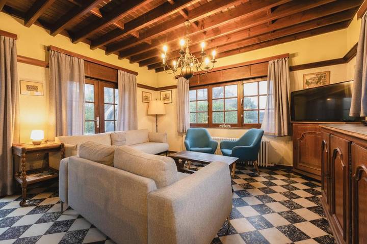 Villa pour 9 personnes, avec jardin, animaux acceptés