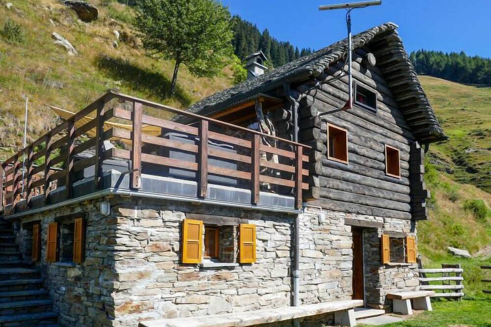 Rustico Catcüc in Pontirone, Serravalle