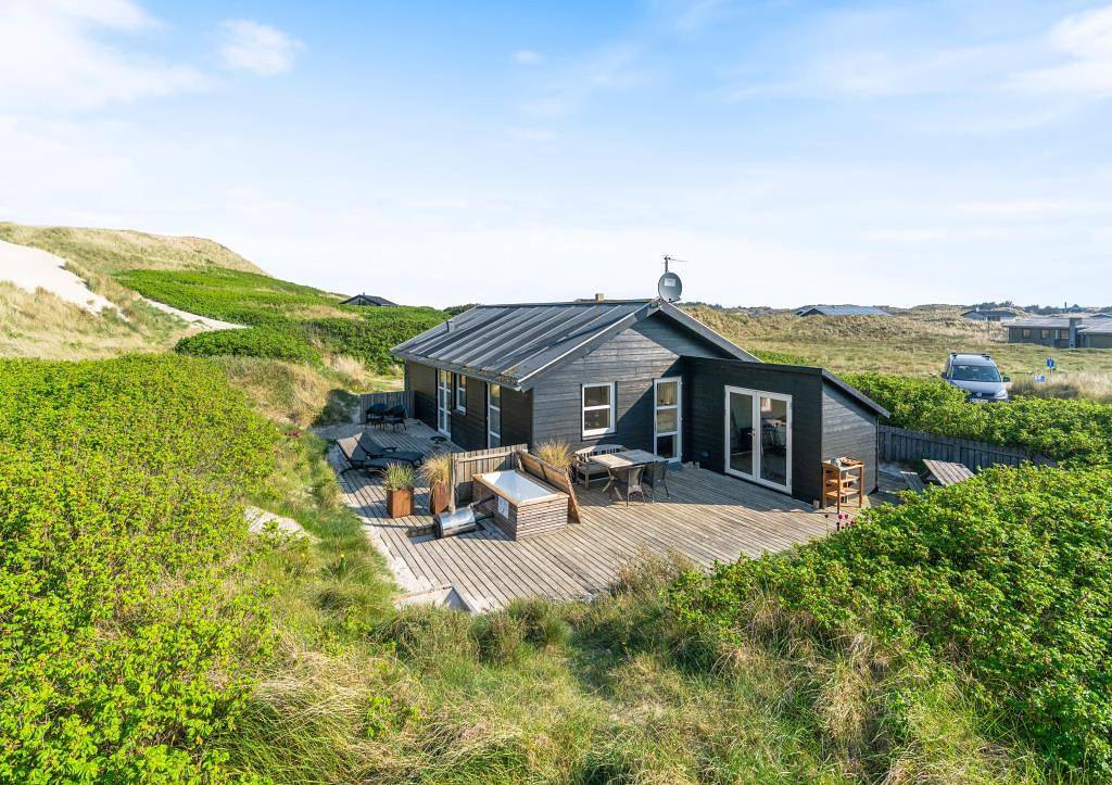 Gemütliches Sommerhaus in den Dünen - 50 m zum Strand in Skodbjerge, Årgab