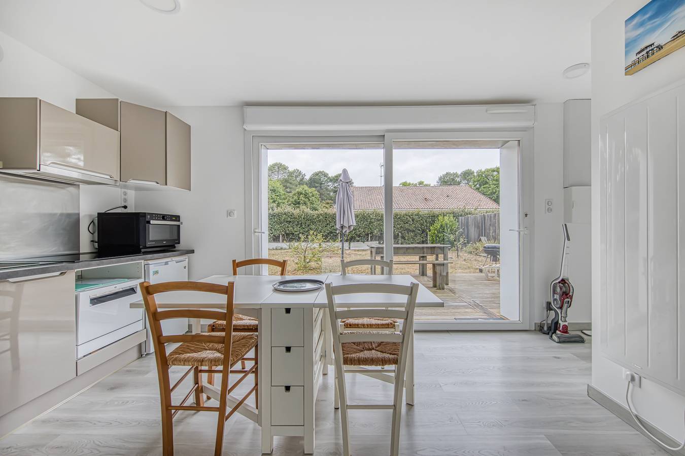 Studio entier, Studio 'Judicaelle' avec terrasse privée, jardin partagé et Wi-Fi in Lège-Cap-Ferret, Région d'Arcachon
