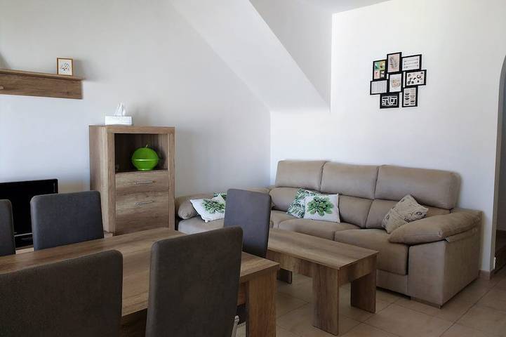 Villa con piscina privada para 7 personas, 4000m de la playa, piscina privada. in Platja de l'Alguer (Terres de l'Ebre), La Ametlla de Mar