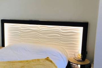 Gîte pour 2 personnes, avec piscine et balcon à Équemauville
