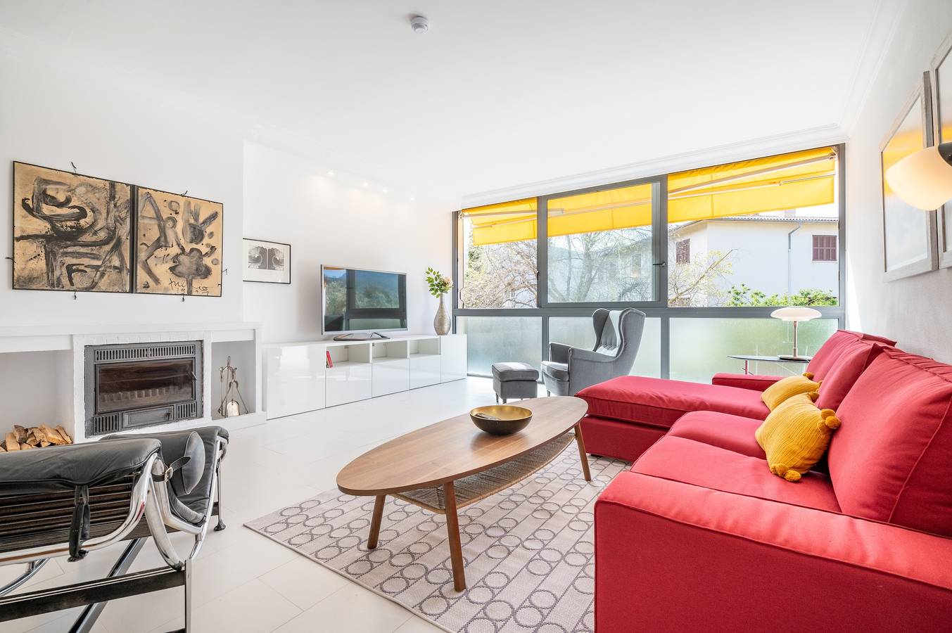 Casa Sunny com vistas para a montanha, Wi-Fi, ar condicionado, jardim e terraço; estacionamento disponível na rua in Port de Sóller, Sóller