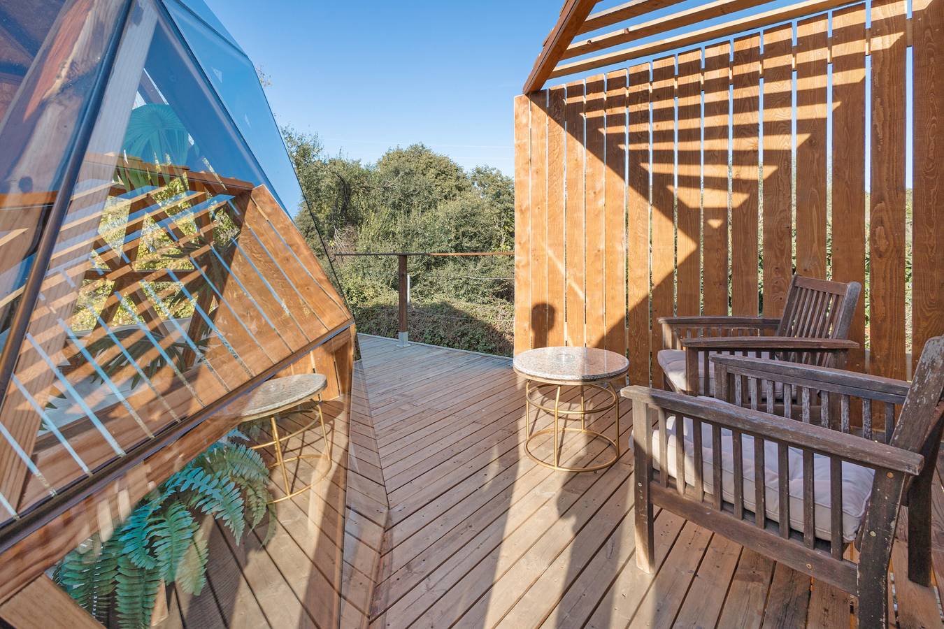 Apartamento entero, Apartamento 'Suite Golden Bubble' con vistas a la montaña, Wi-Fi y aire acondicionado in Canyelles (Barcelona), Garraf