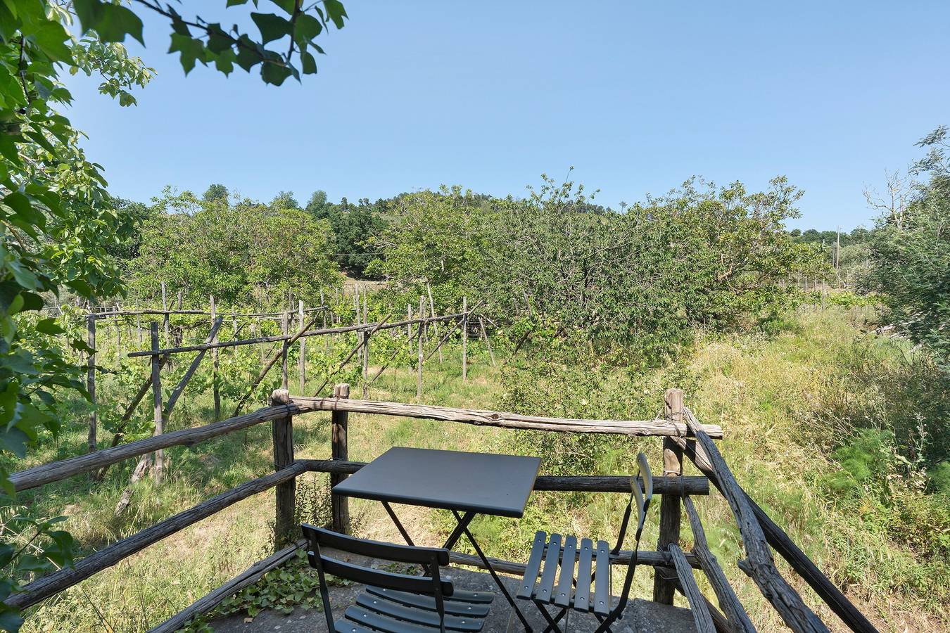 Le Tore – Palmento Room with Private Terrace, Shared Garden and Wi-Fi in Massa Lubrense, Naples Province