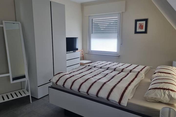 Ganze Wohnung, Ruhige, gemütliche Ferienwohnung 62 m2  im Og für 2 Personen in Schüttorf, Landkreis Grafschaft Bentheim