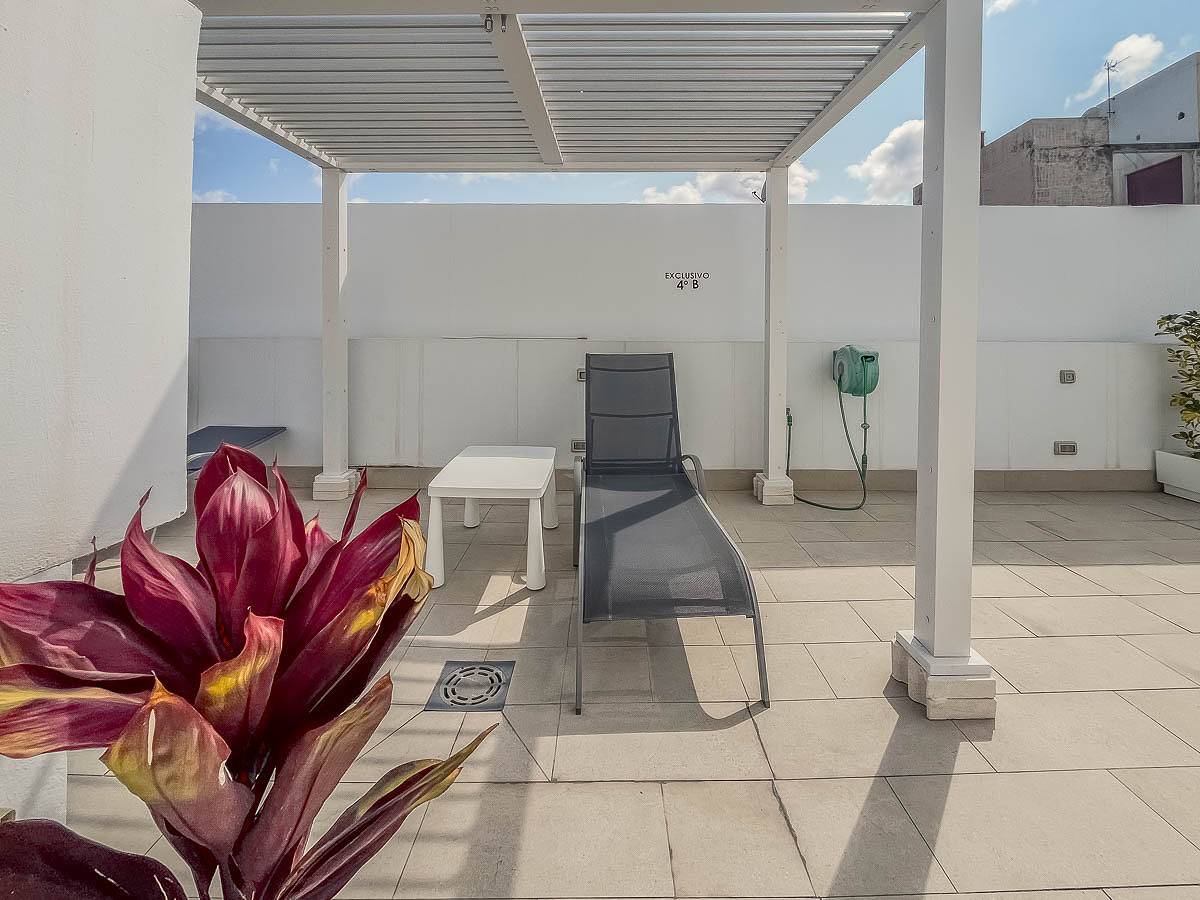 Ganze Wohnung, Ferienwohnung für 4 Personen mit Terrasse in Las Palmas de Gran Canaria Zentrum, Las Palmas